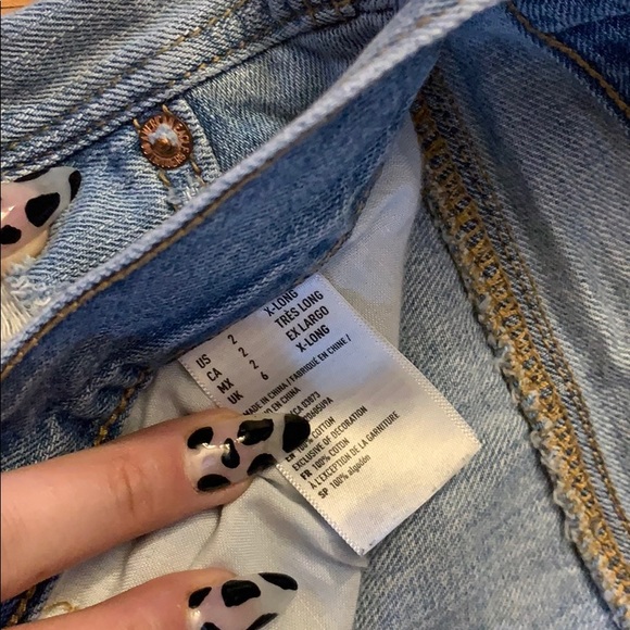 ⚡️SALE⚡️ American Eagle Destroyed Jeans - Picture 4 of 5
